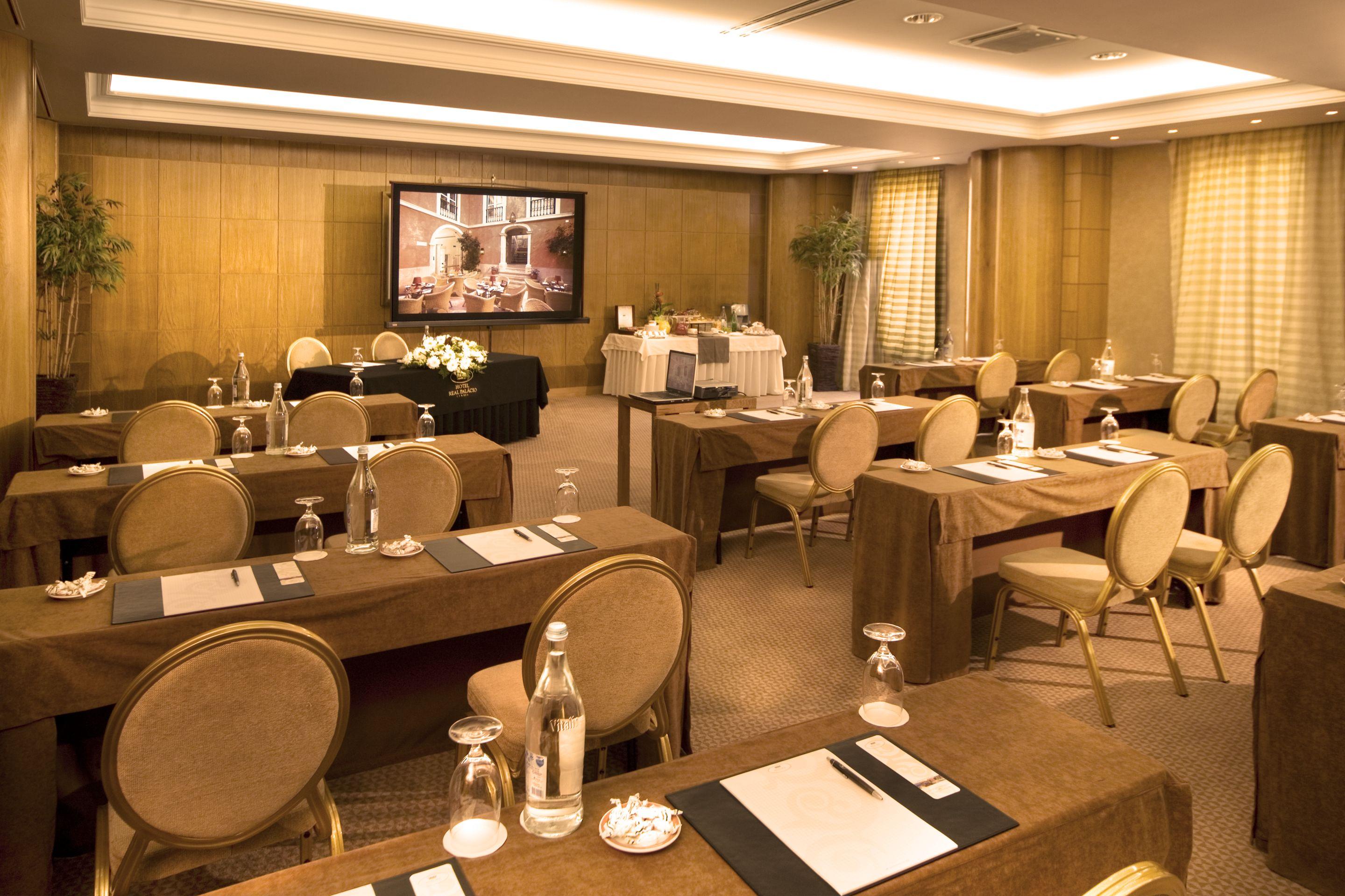 Real Palacio 5* Lissabon
